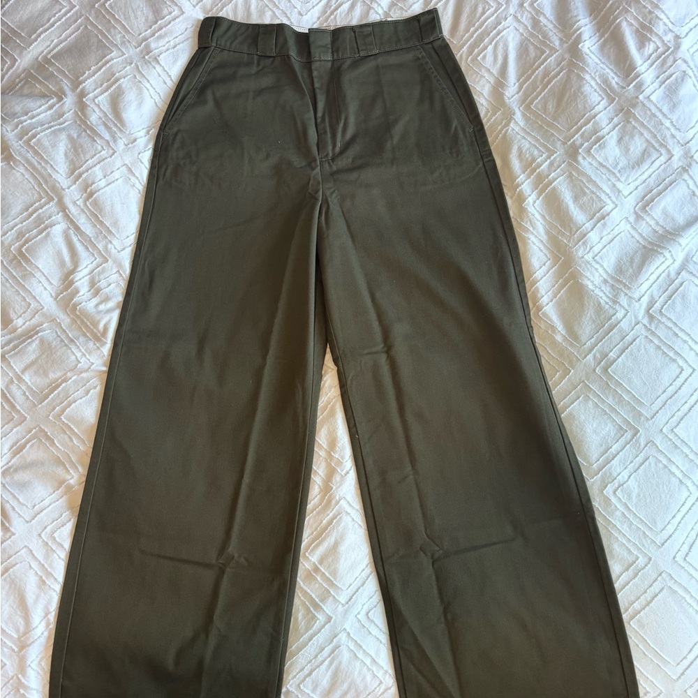 Women Olive Green wide leg high rise Pants
